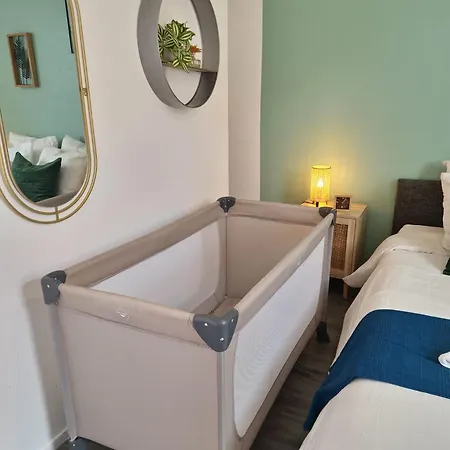 Сasa de vacaciones La Belle Armentieres, Maison Triplex Cosy Proche De Lille *