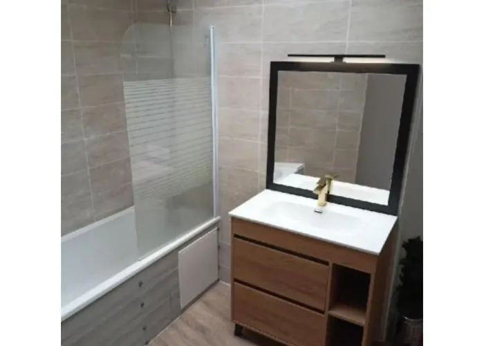 Hébergement de vacances La Belle Armentières, Maison Triplex Cosy Proche De Lille